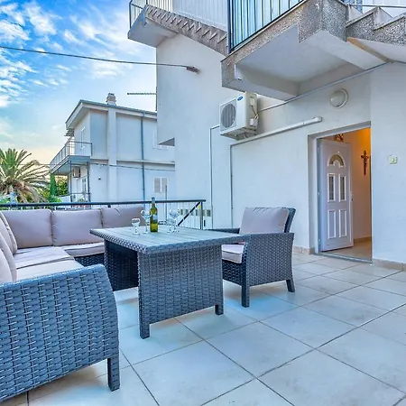 Luxury Apartments Domgjoni Podstrana Exterior photo